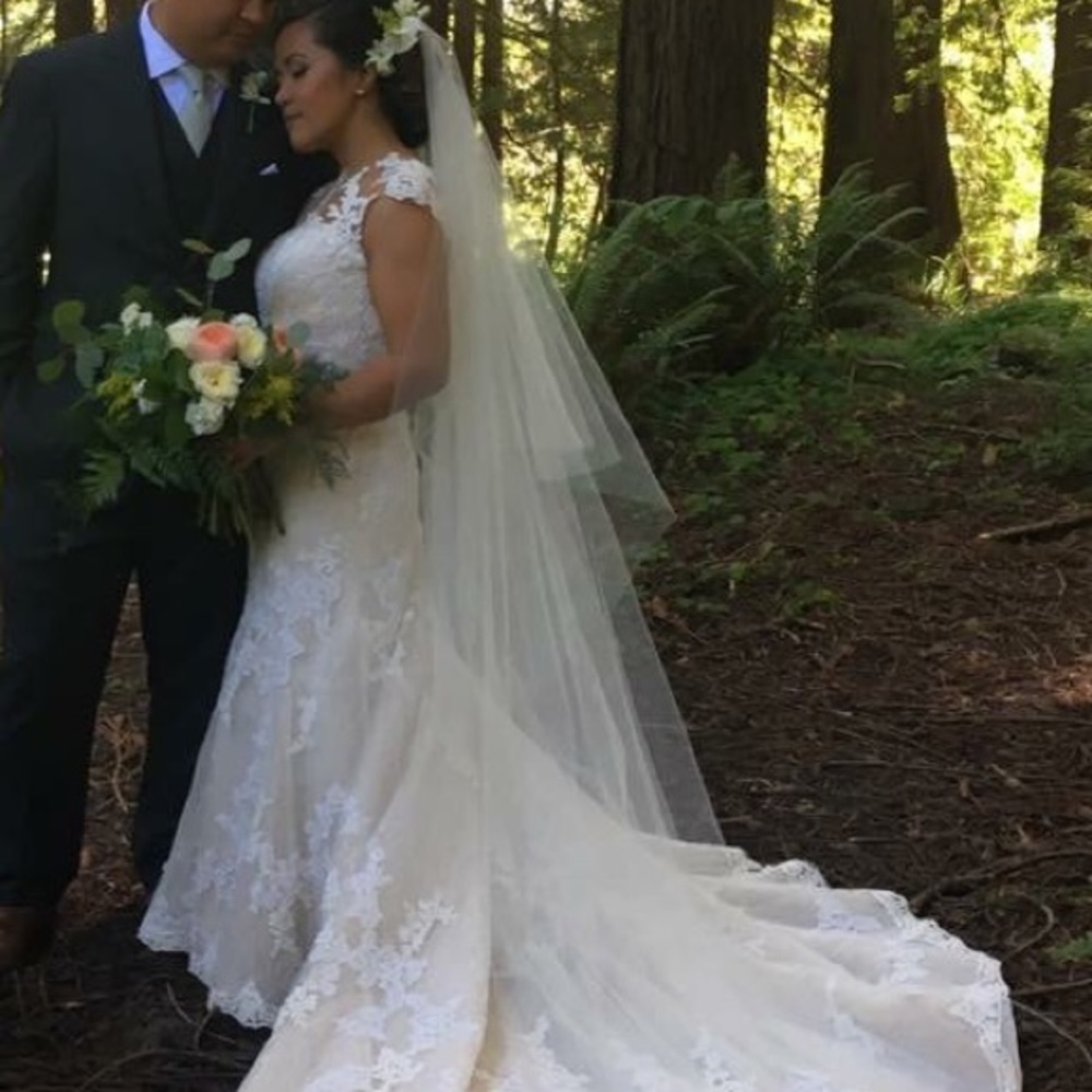 Sara Gabriel Stephanie custom wedding veil